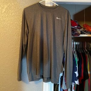 Men’s Nike long sleeve